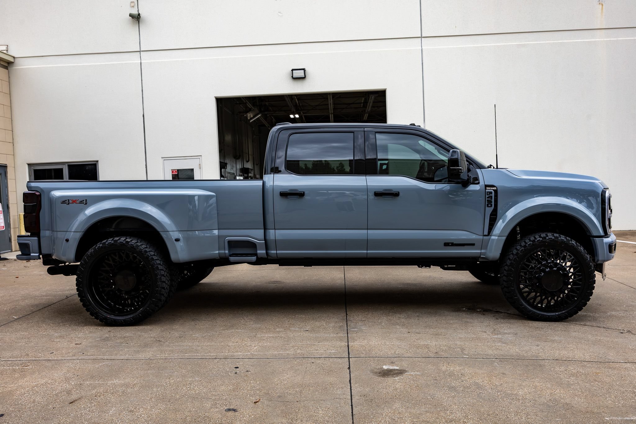 Used 2026 Ford F450 King Ranch w/ Chrome Package AWD/4WD image 11