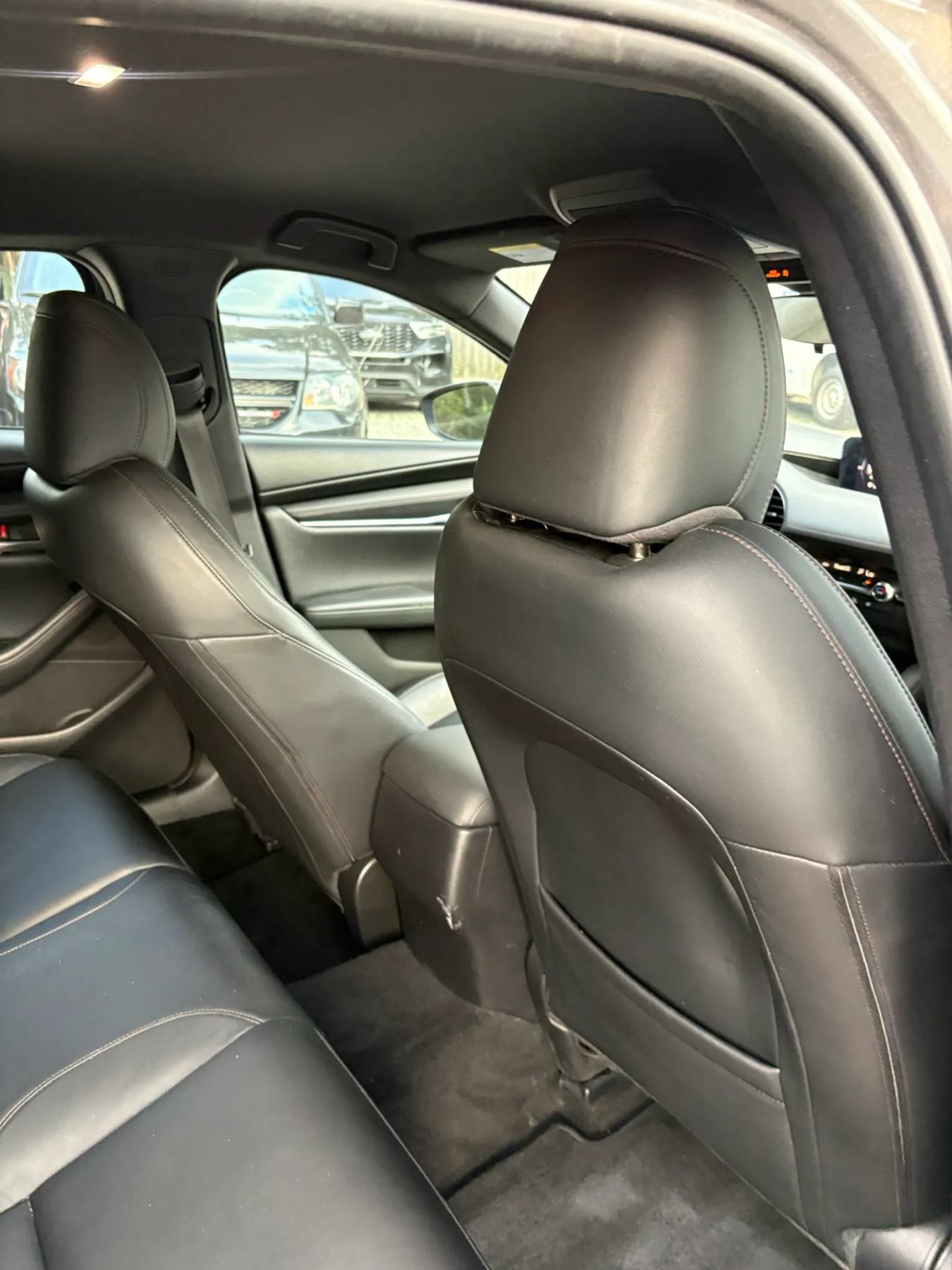 Used 2019 MAZDA MAZDA3 Hatchback w/ Preferred Package FWD image 33