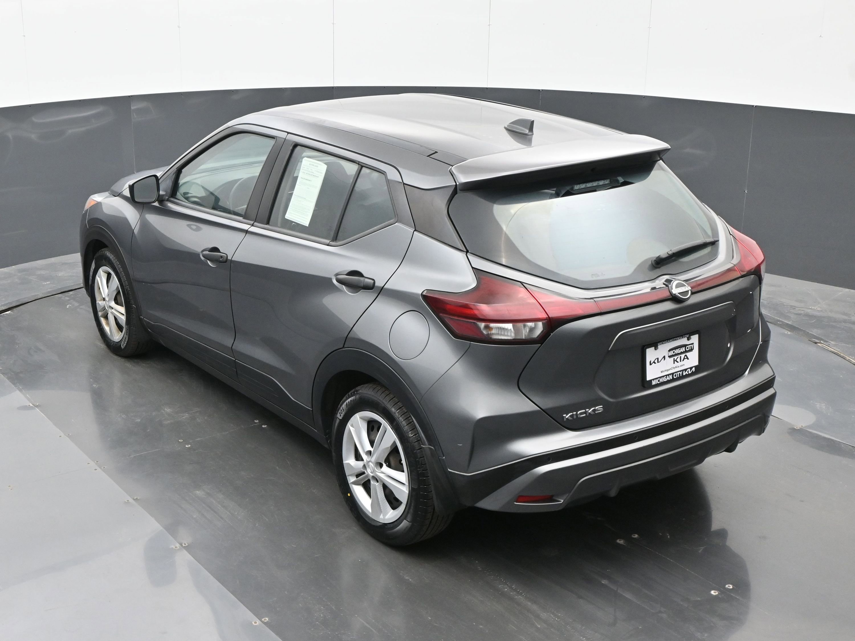 Used 2022 Nissan Kicks S w/ Interior Electronics Package FWD image 29