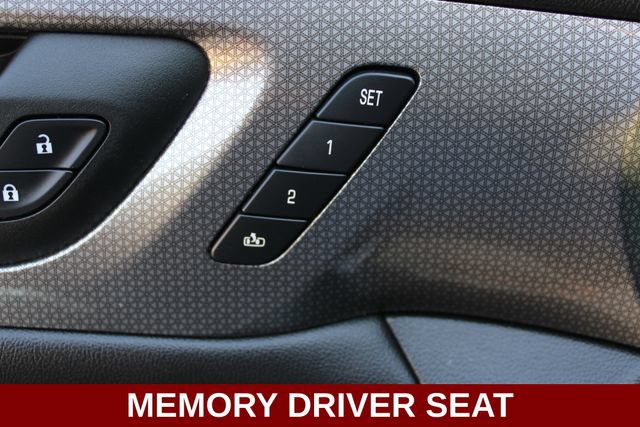 Used 2023 Chevrolet Traverse Premier w/ Redline Edition AWD/4WD image 4
