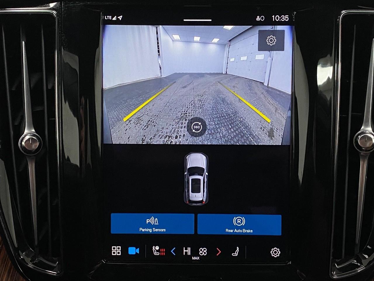 Used 2024 Volvo XC60 T8 Plus w/ Climate Package image 24