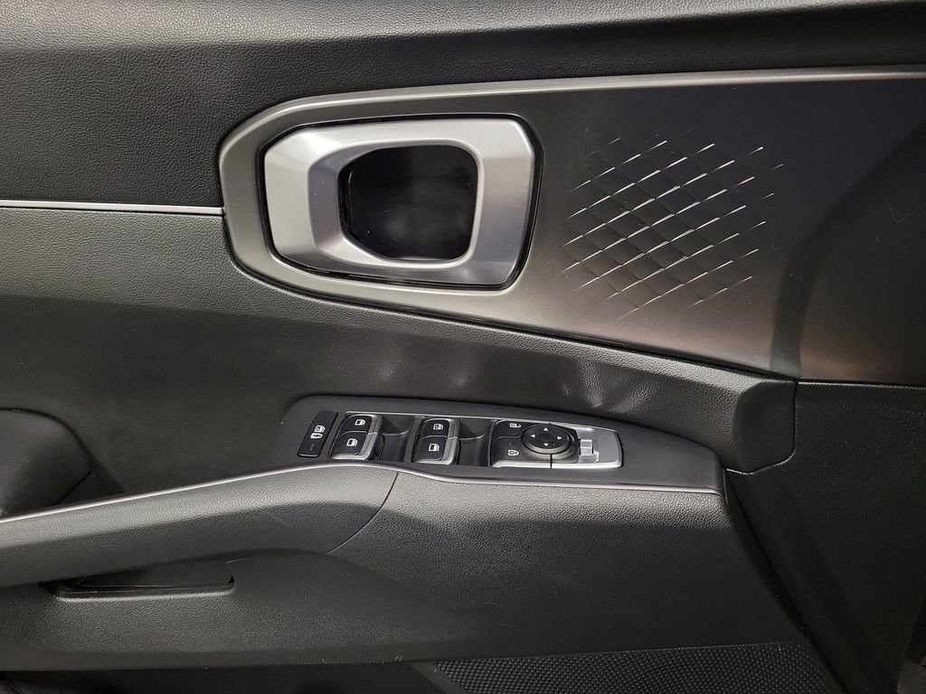 Used 2022 Kia Sorento S image 21