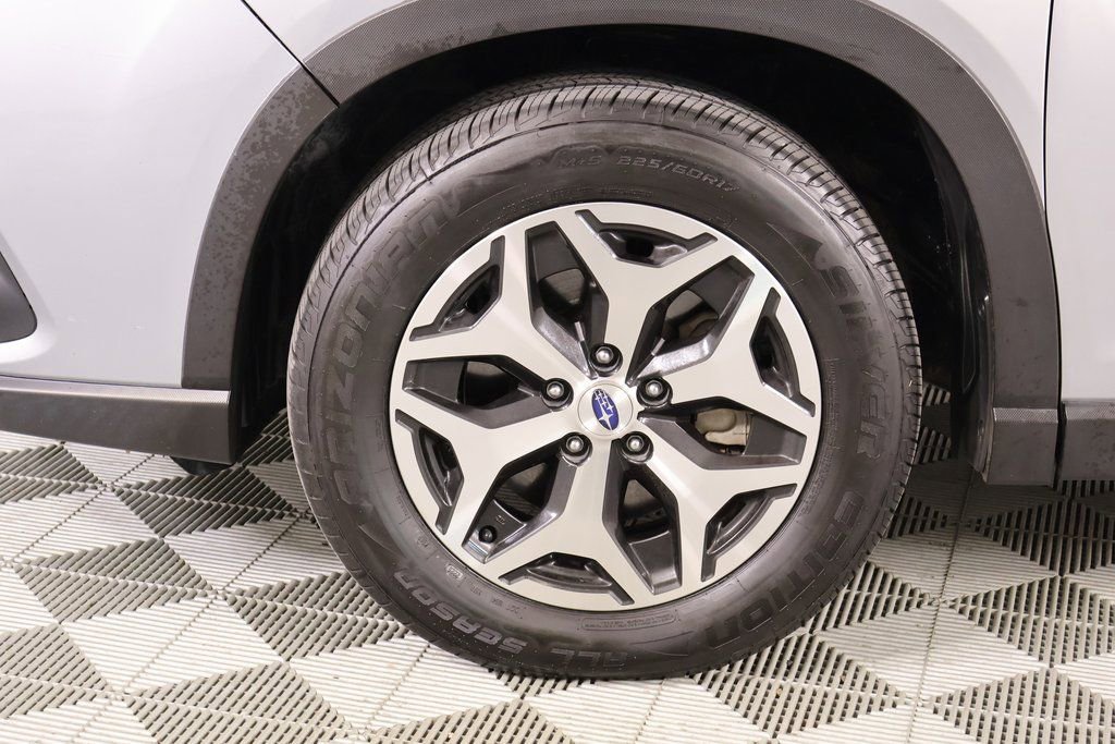 Used 2022 Subaru Forester Premium image 18