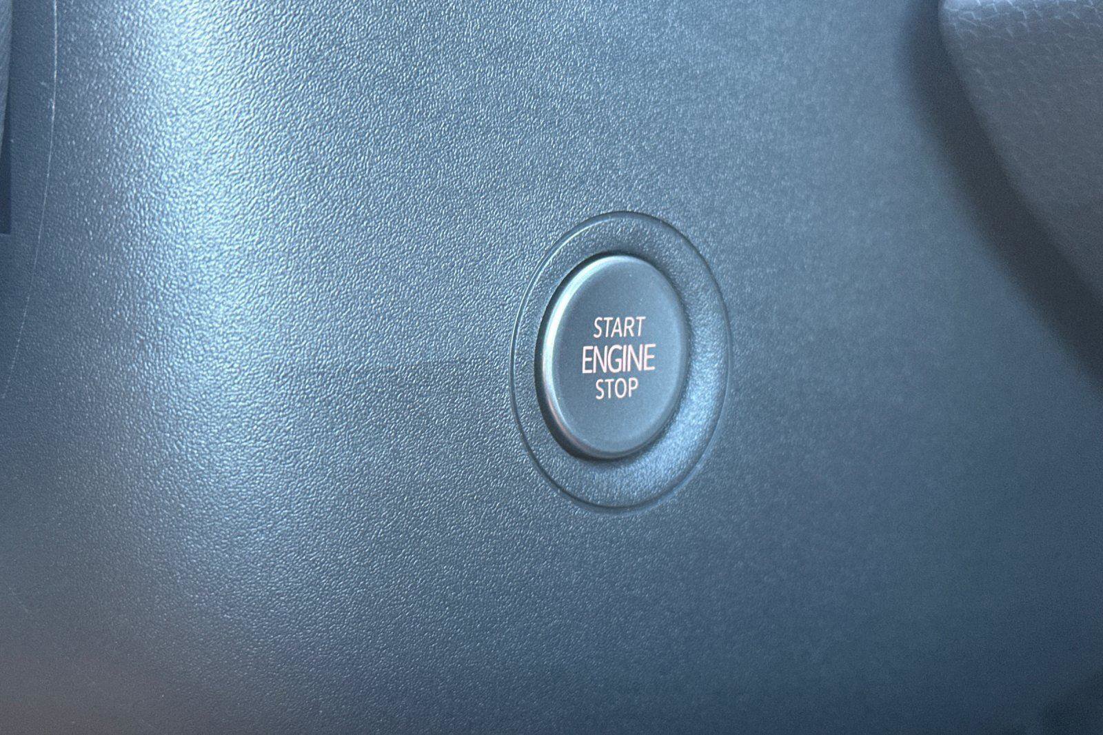 New 2025 Volkswagen ID.4 Pro image 22