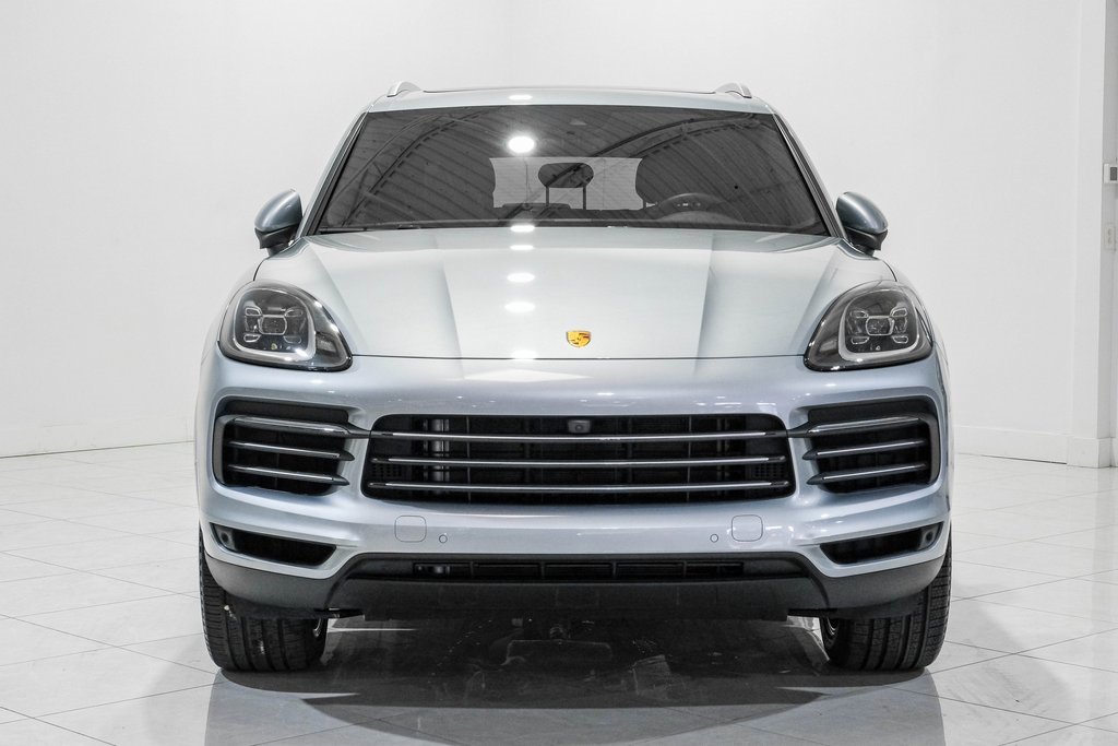 Used 2023 Porsche Cayenne image 2