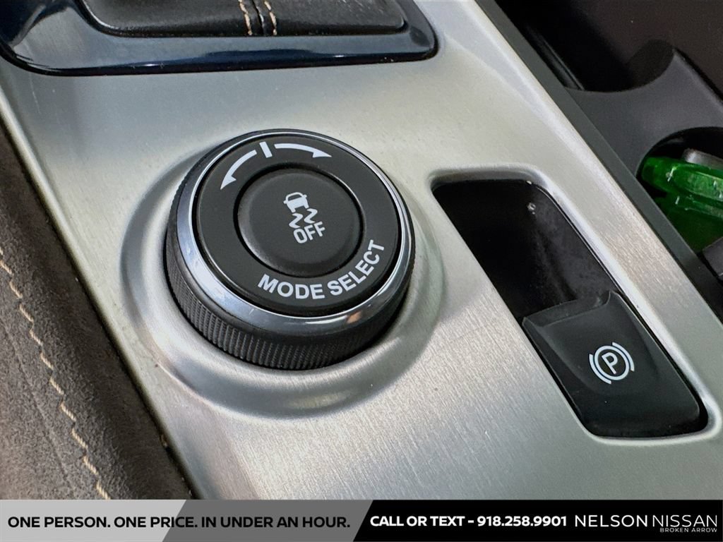 Used 2014 Chevrolet Corvette Stingray Convertible w/ 3LT Preferred Equipment Group RWD image 31