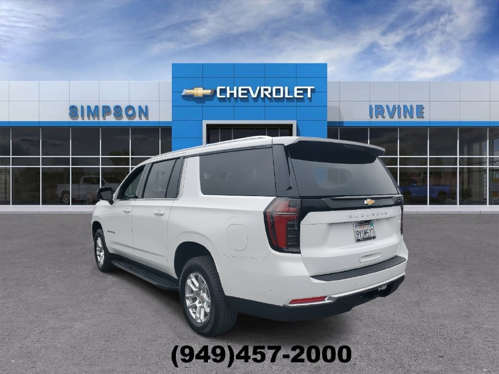 Used 2026 Chevrolet Suburban LS RWD image 6
