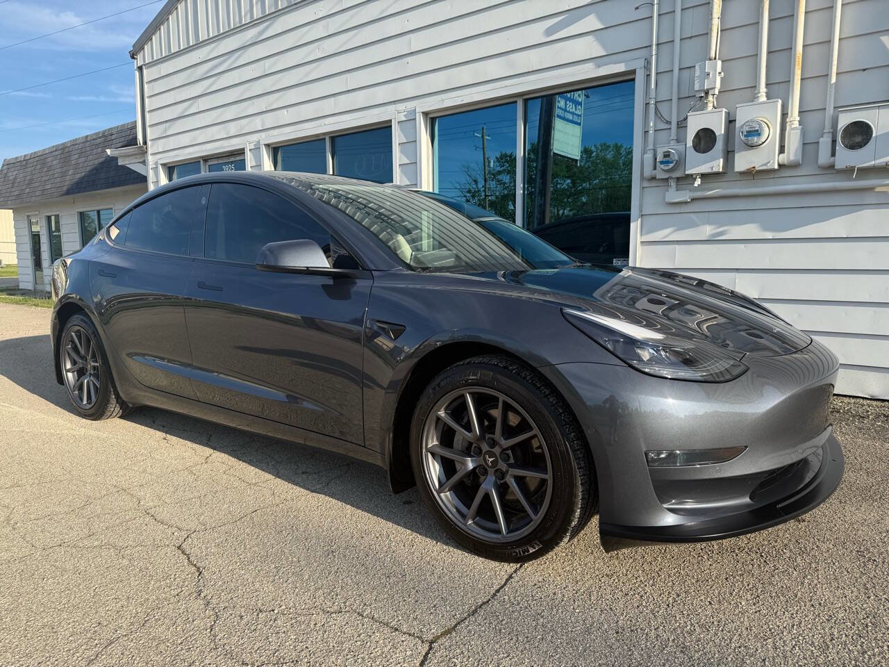 Used 2022 Tesla Model 3 Long Range AWD/4WD image 4
