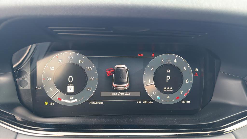 Used 2024 Land Rover Range Rover Evoque S image 19