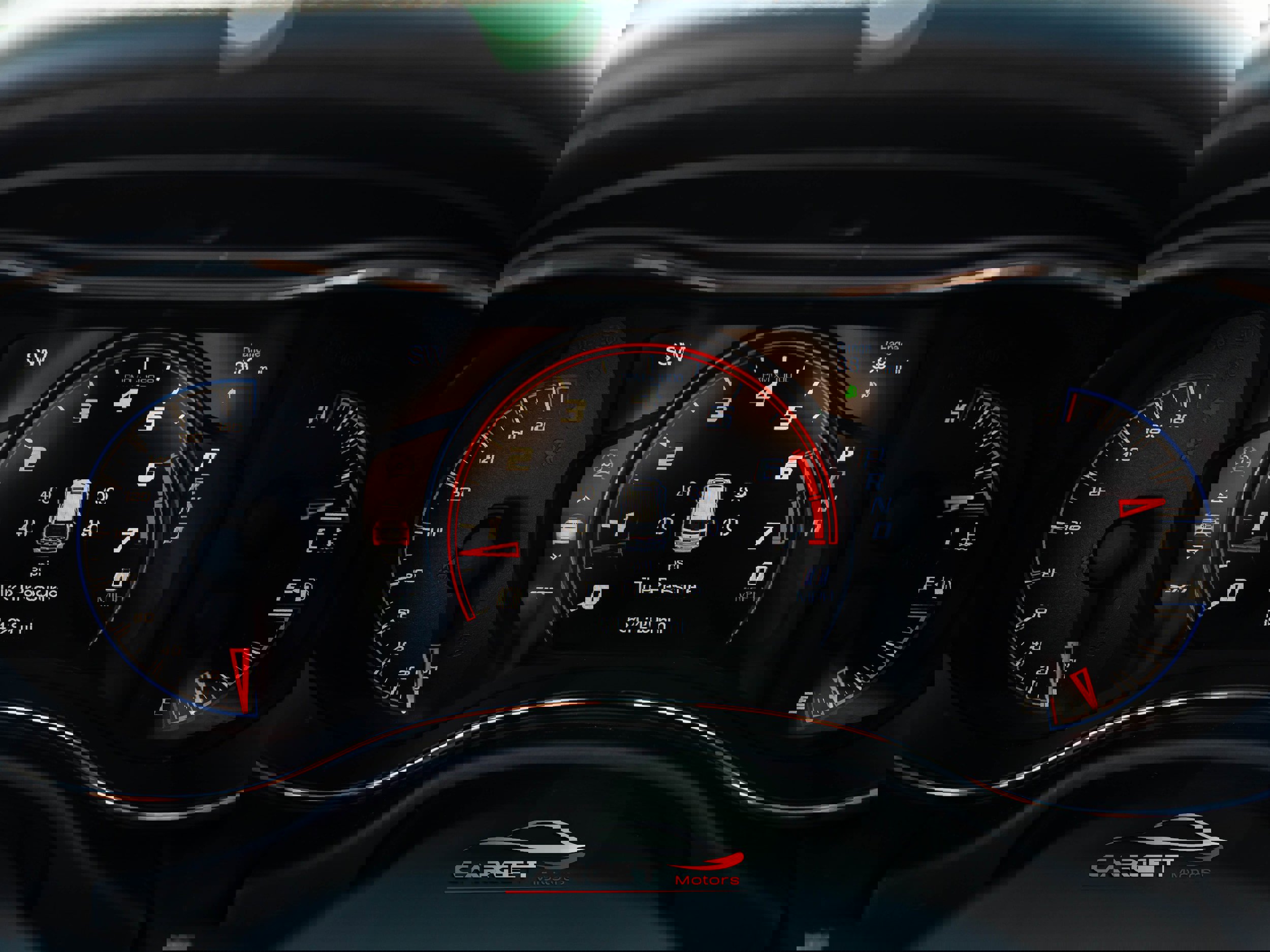 Used 2018 Dodge Durango SRT w/ SRT Interior Appearance Group image 33