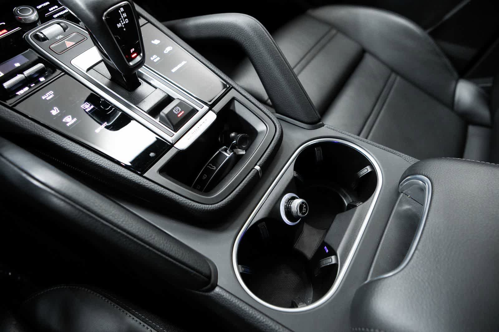 Certified 2023 Porsche Cayenne AWD/4WD image 29
