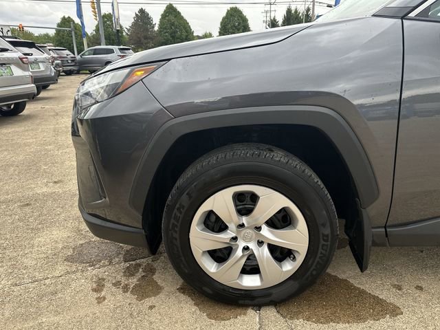 Used 2023 Toyota RAV4 LE AWD/4WD image 36