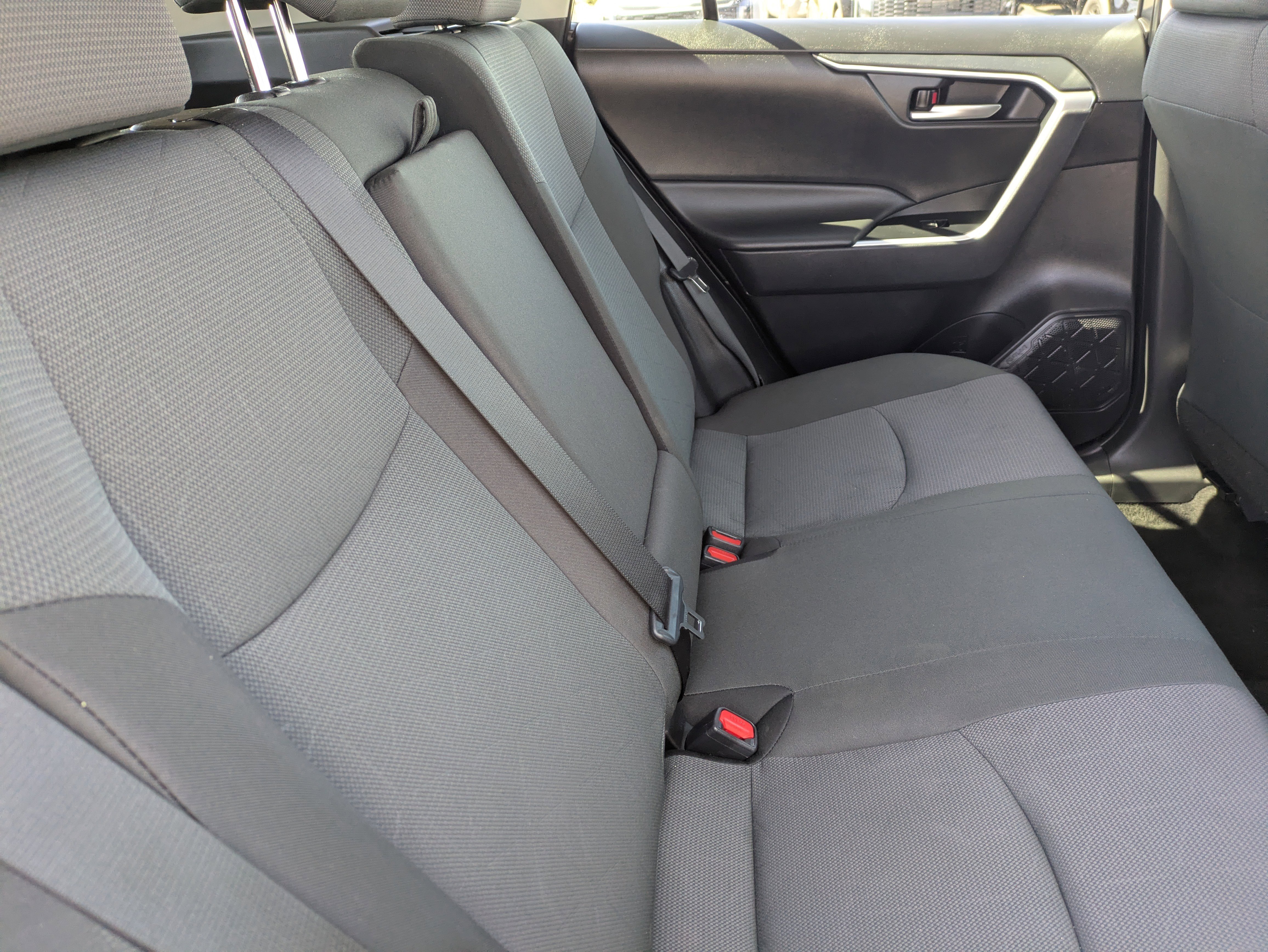 Used 2025 Toyota RAV4 XLE AWD/4WD image 14