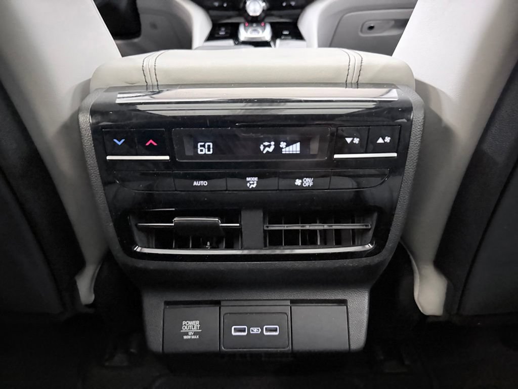 Used 2022 Acura MDX FWD w/ Technology Package image 29