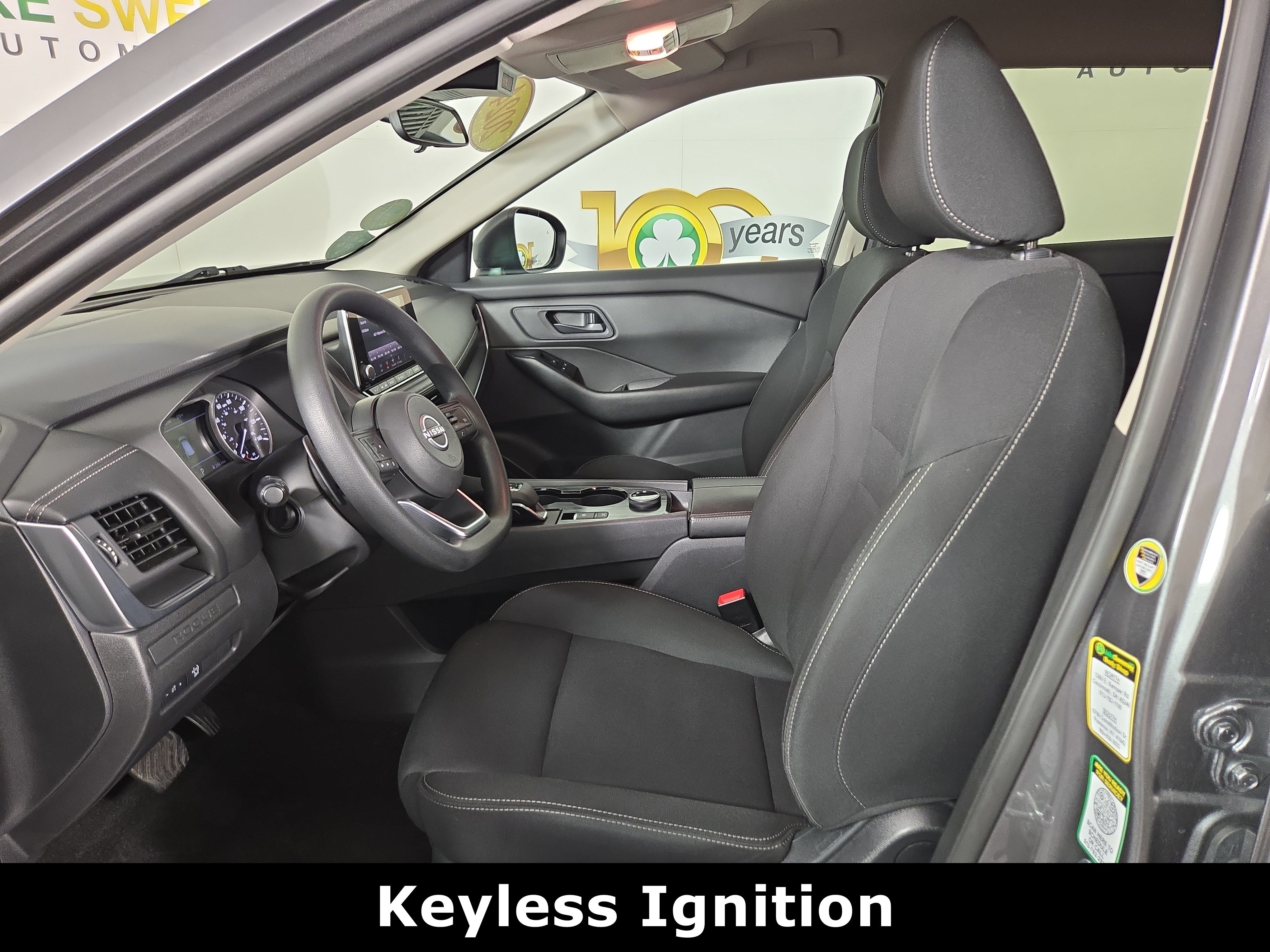 Used 2024 Nissan Rogue S AWD/4WD image 11