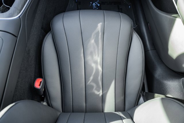 New 2026 Mercedes-Benz E 350 4MATIC Sedan image 31