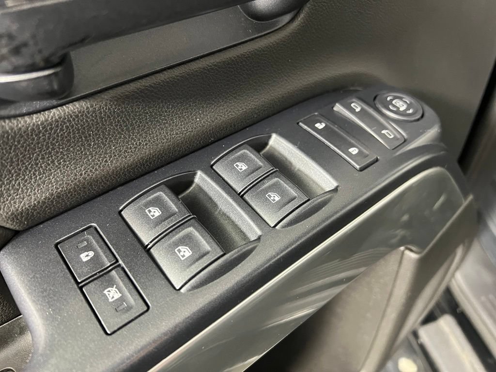 Used 2014 Chevrolet Silverado 1500 LT w/ LT Convenience Package AWD/4WD image 17