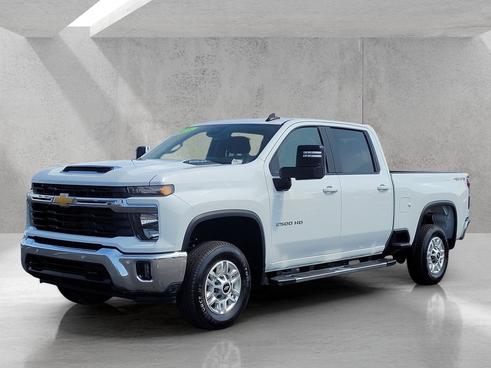 Used 2025 Chevrolet Silverado 2500 LT w/ Safety Package AWD/4WD image 9