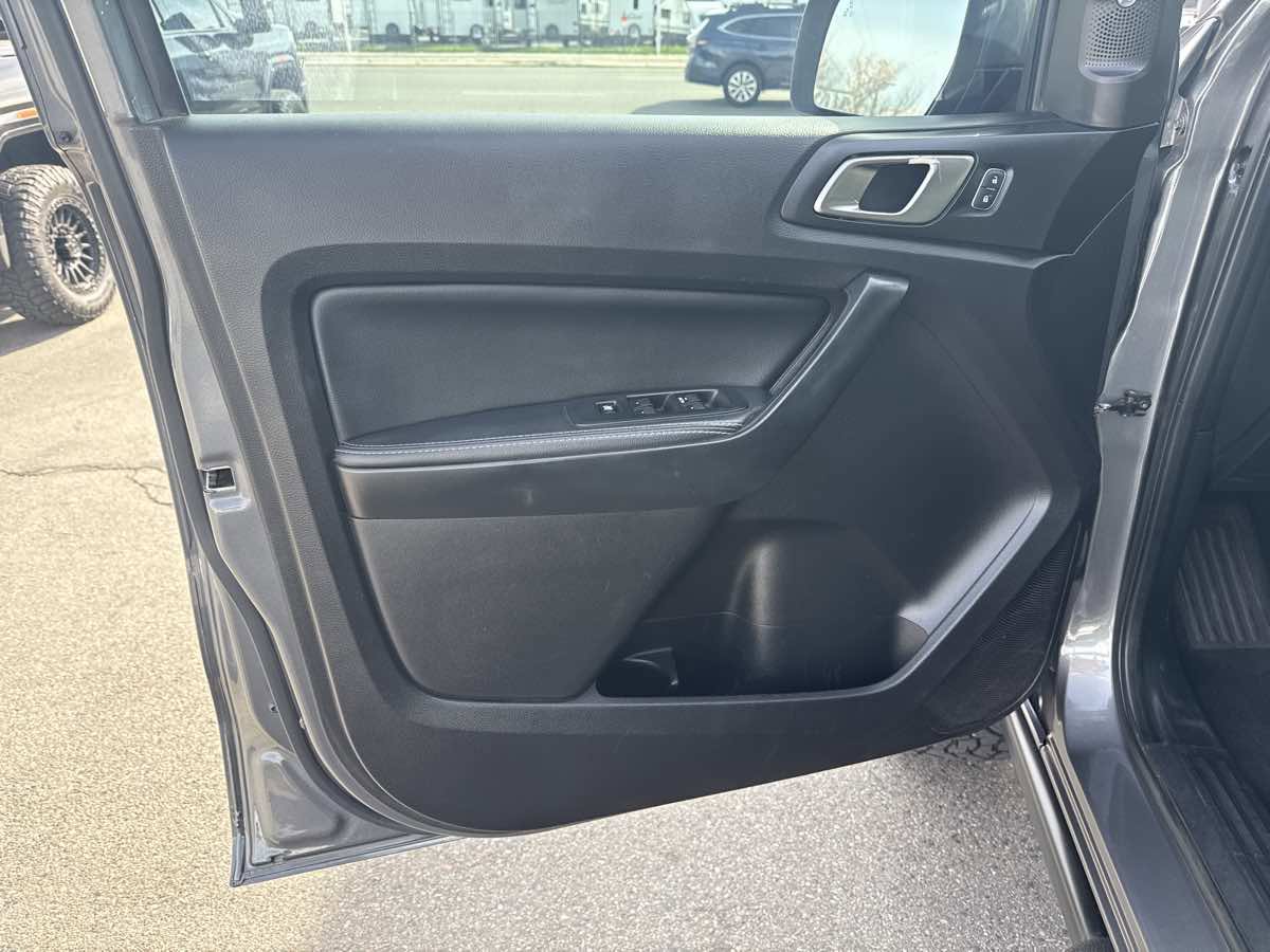 Used 2021 Ford Ranger Lariat w/ Tremor Off-Road Package AWD/4WD image 11