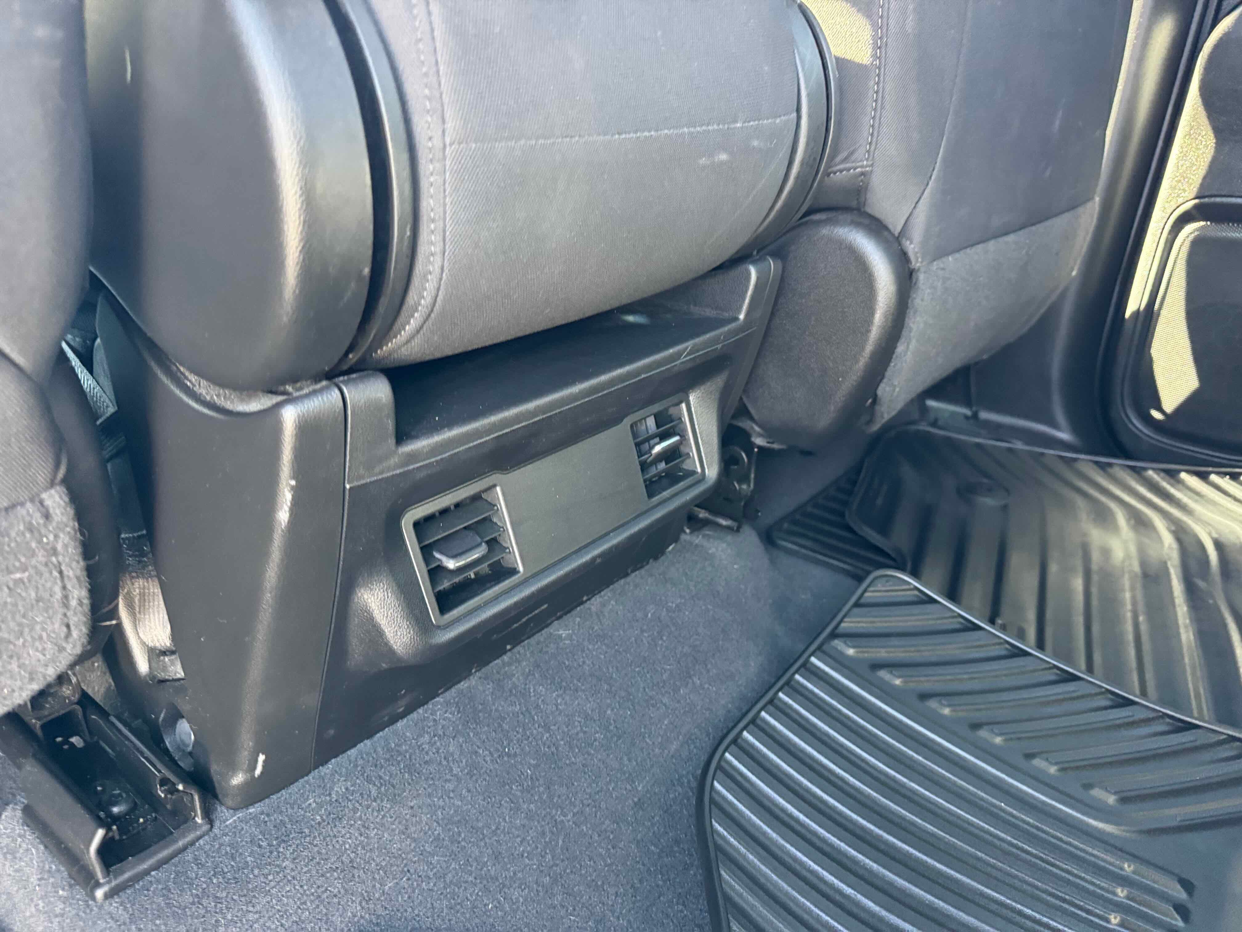 Used 2023 Chevrolet Silverado 3500 LT w/ Gooseneck/5TH Wheel Package image 28