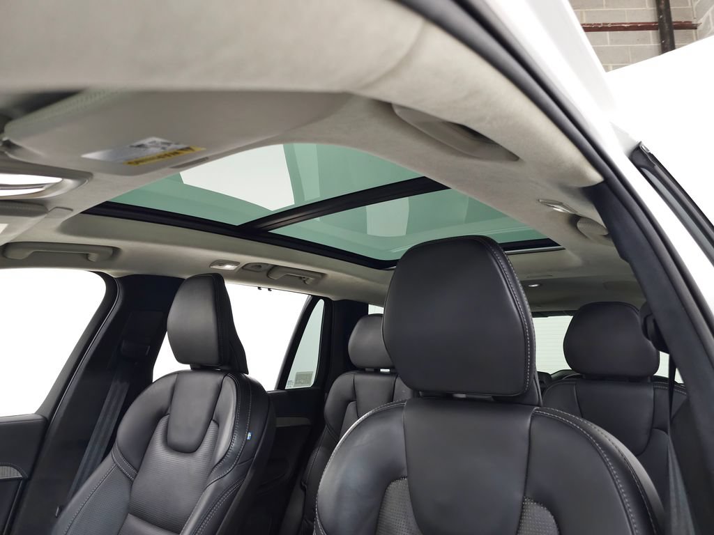 Certified 2023 Volvo XC90 T8 Ultimate w/ Lounge Package AWD/4WD image 19
