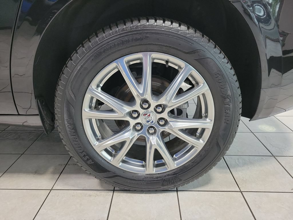 Used 2023 Buick Enclave Essence w/ Experience Buick Package AWD/4WD image 48