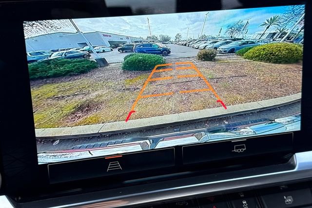 Used 2024 GMC Sierra 1500 SLT image 27