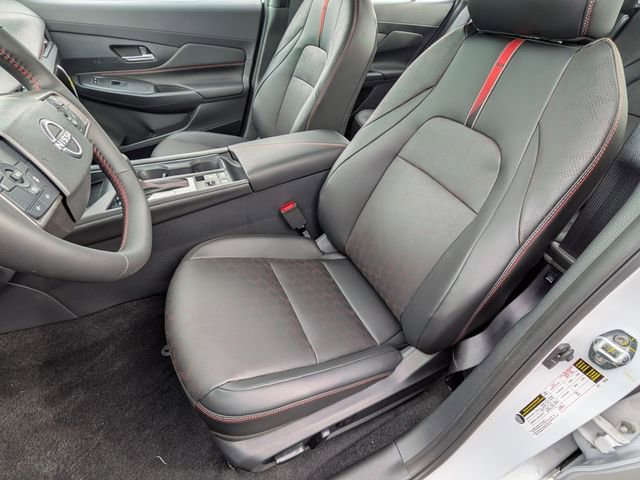 New 2026 Nissan Sentra SR w/ SR Premium Package FWD image 25