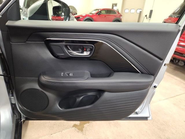 Used 2025 Acura ADX AWD image 32