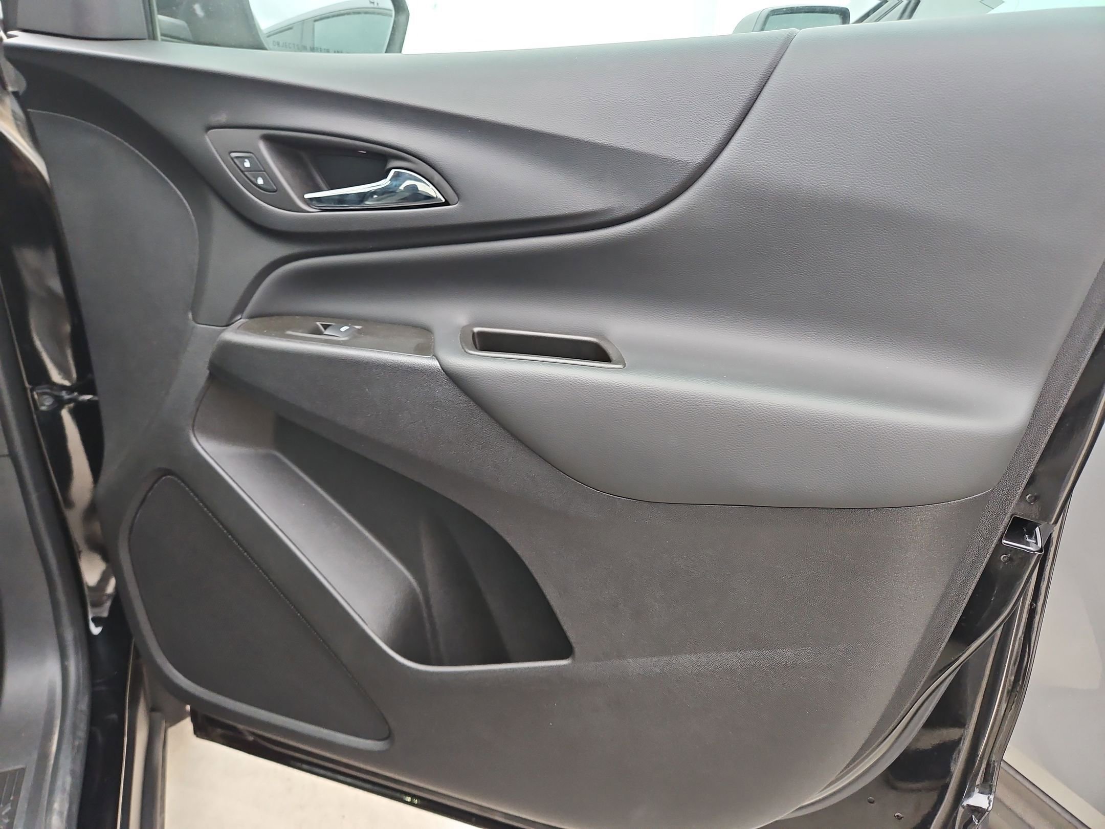 Certified 2024 Chevrolet Equinox LT image 30