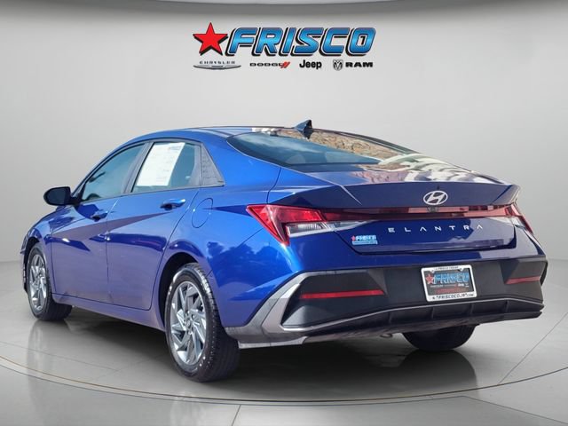 Used 2024 Hyundai Elantra SEL FWD image 5