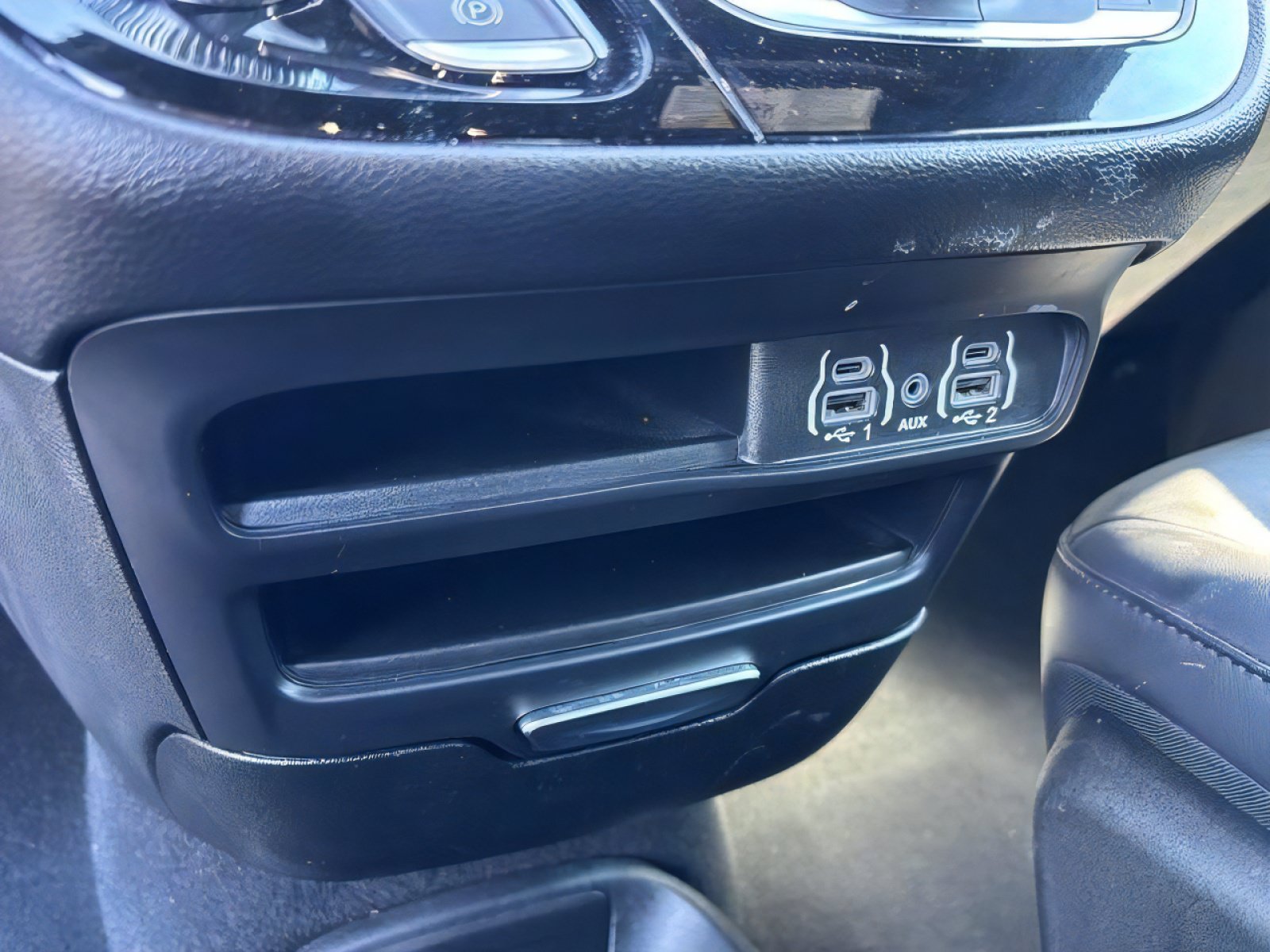 Used 2025 Chrysler Pacifica Select FWD image 15