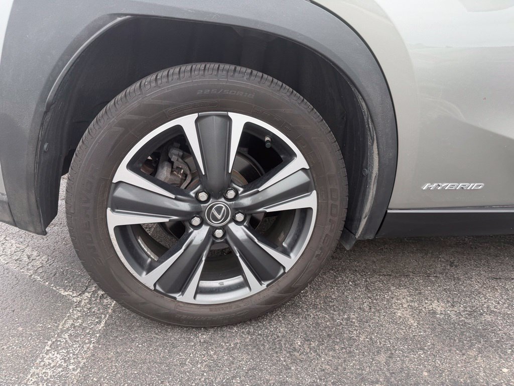 Used 2020 Lexus UX 250h w/ Premium Package AWD/4WD image 4