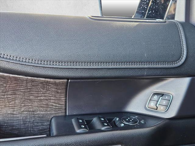 Used 2019 Ford Expedition Limited w/ Equipment Group 301A image 10