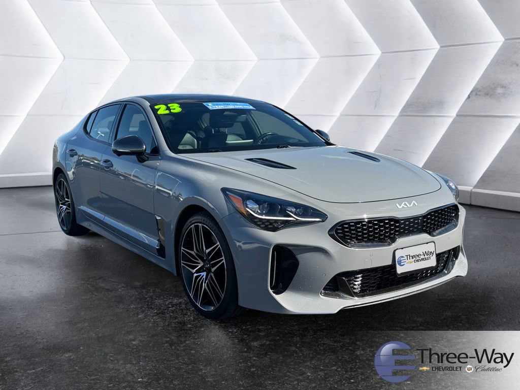 Used 2023 Kia Stinger GT2 image 7