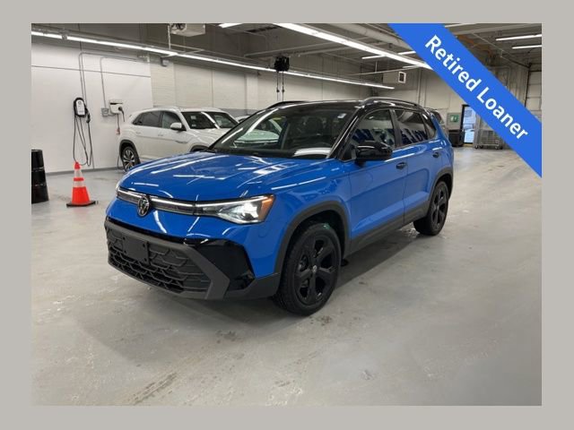 New 2025 Volkswagen Taos SE AWD/4WD image 1