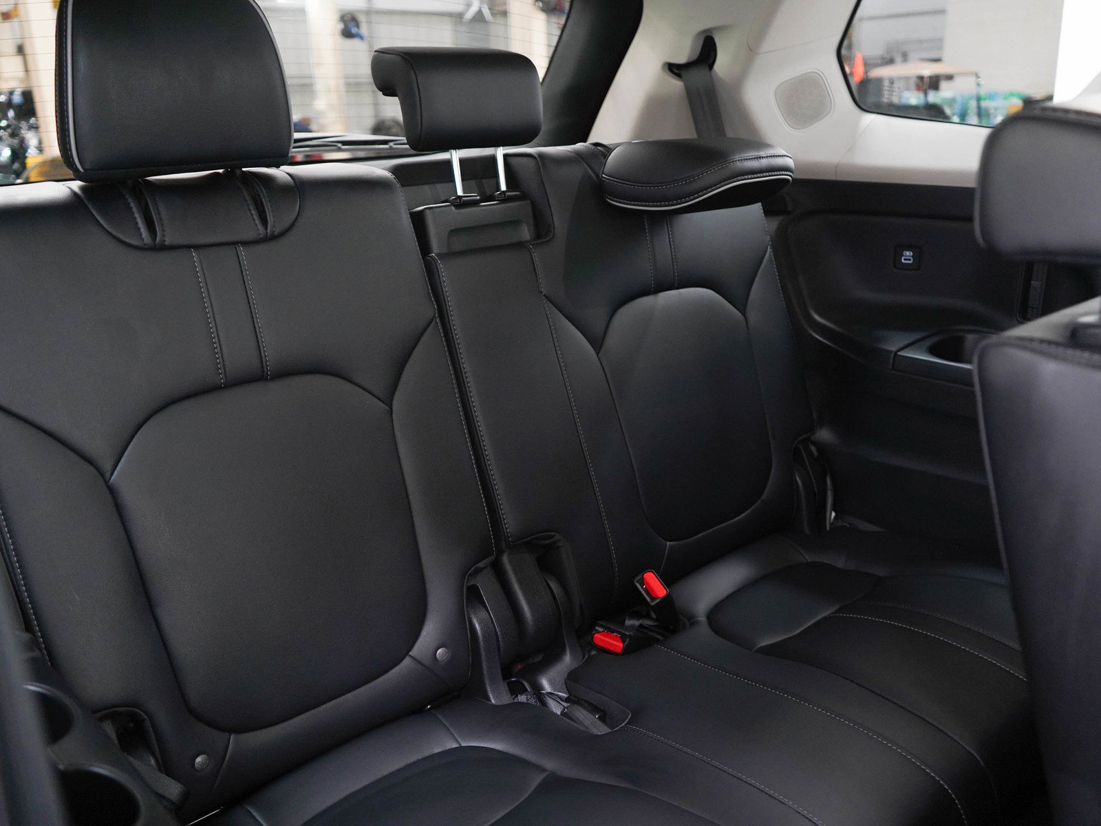 Used 2023 Honda Pilot Touring image 13
