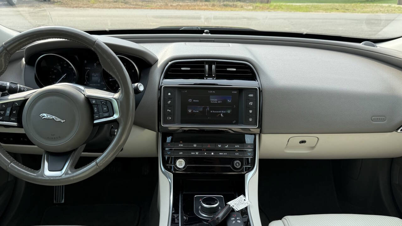 Used 2018 Jaguar XE Prestige RWD image 18