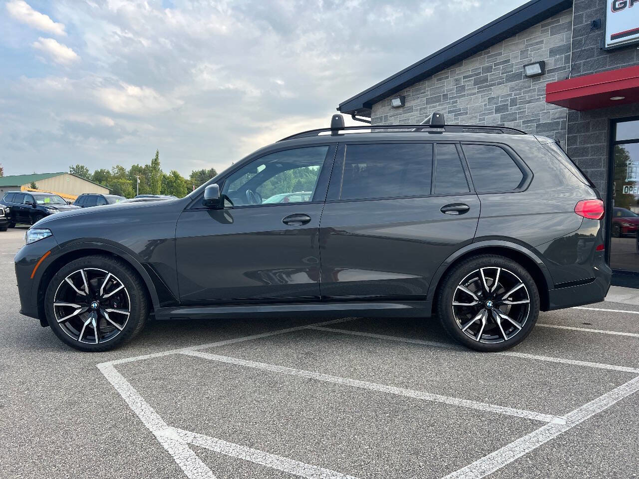 Used 2022 BMW X7 xDrive40i w/ M Sport Package image 7