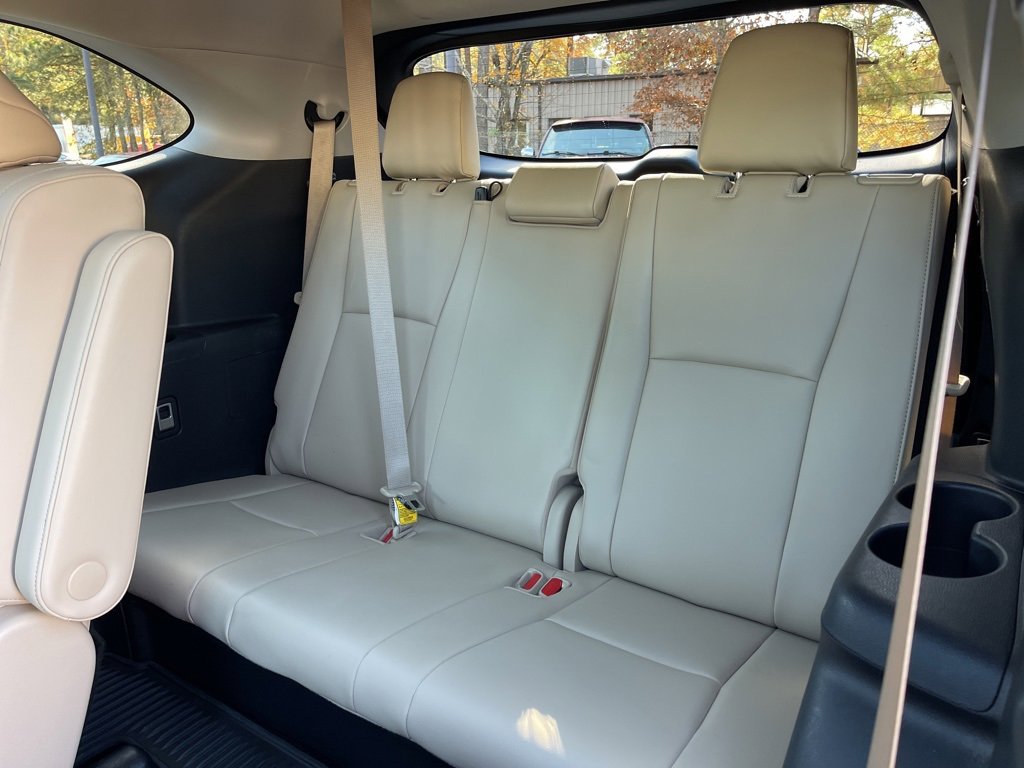 Used 2021 Toyota Highlander Platinum image 22
