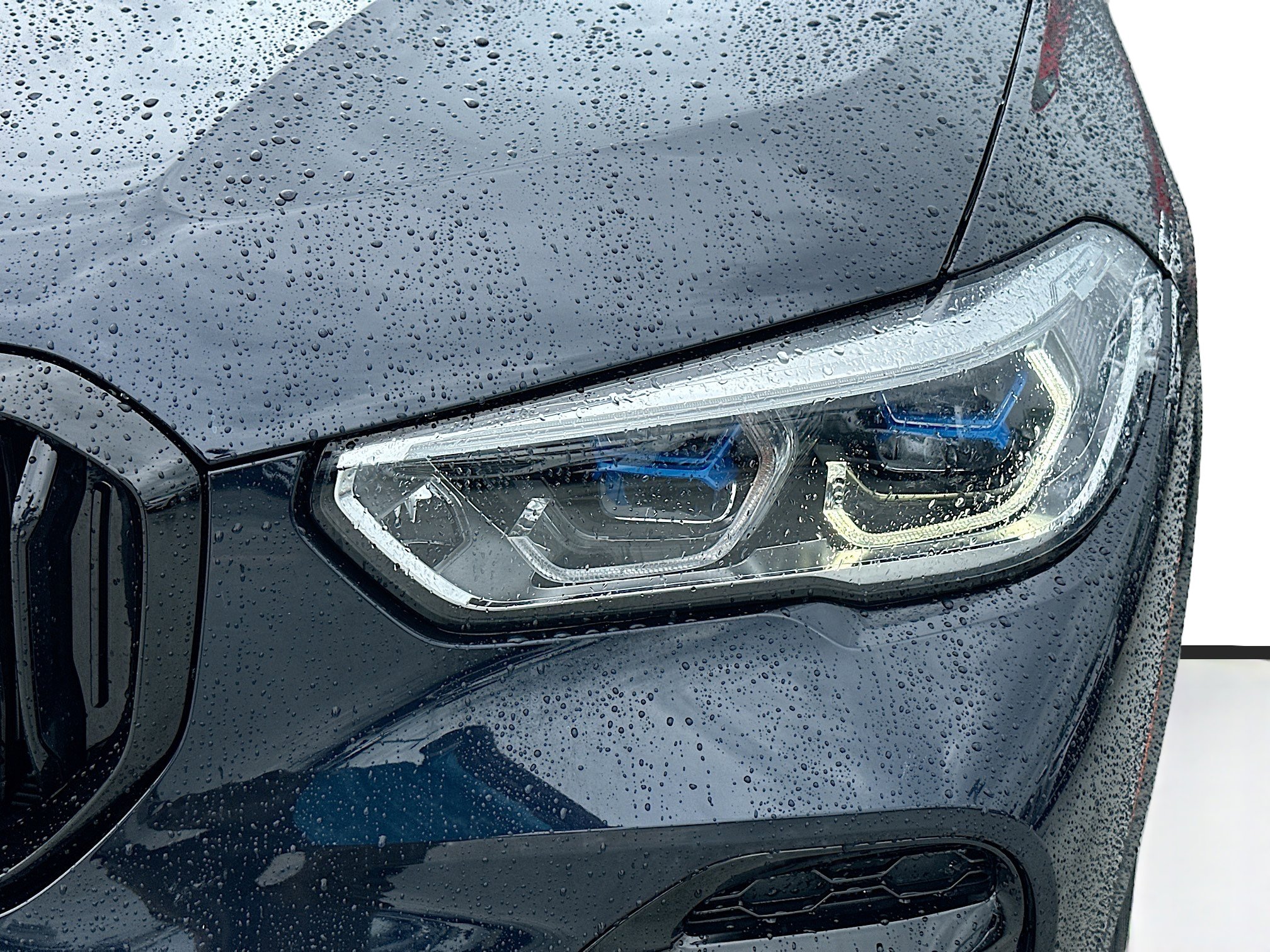 Used 2022 BMW X5 xDrive45e w/ M Sport Package AWD/4WD image 31