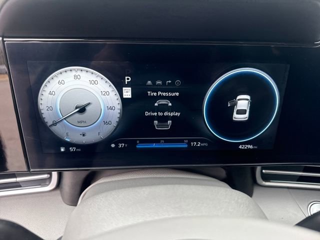 Used 2024 Hyundai Elantra SEL w/ Convenience Package image 12