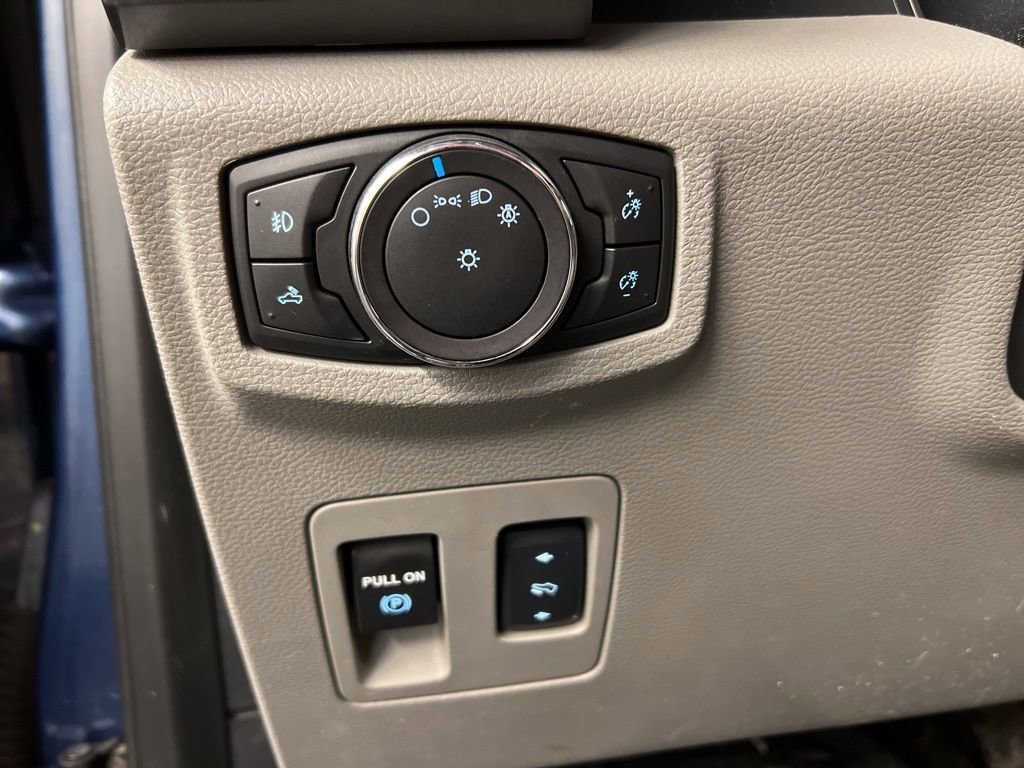 Used 2018 Ford F150 XLT w/ Equipment Group 302A Luxury image 21