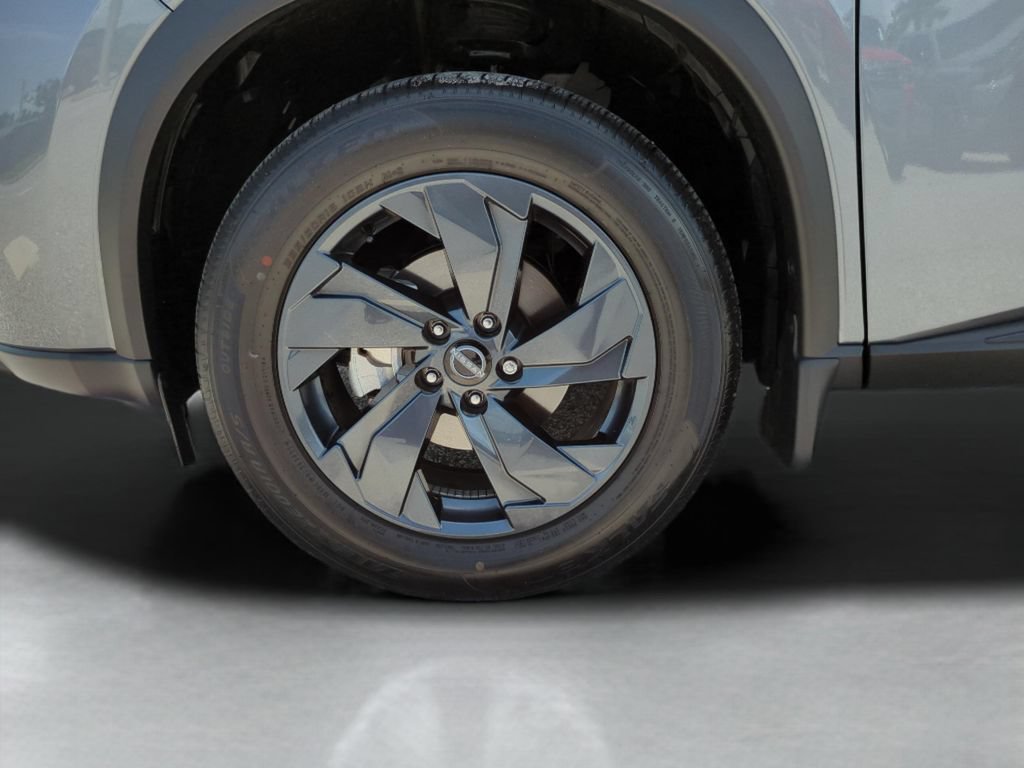 Certified 2026 Nissan Rogue SV FWD image 54