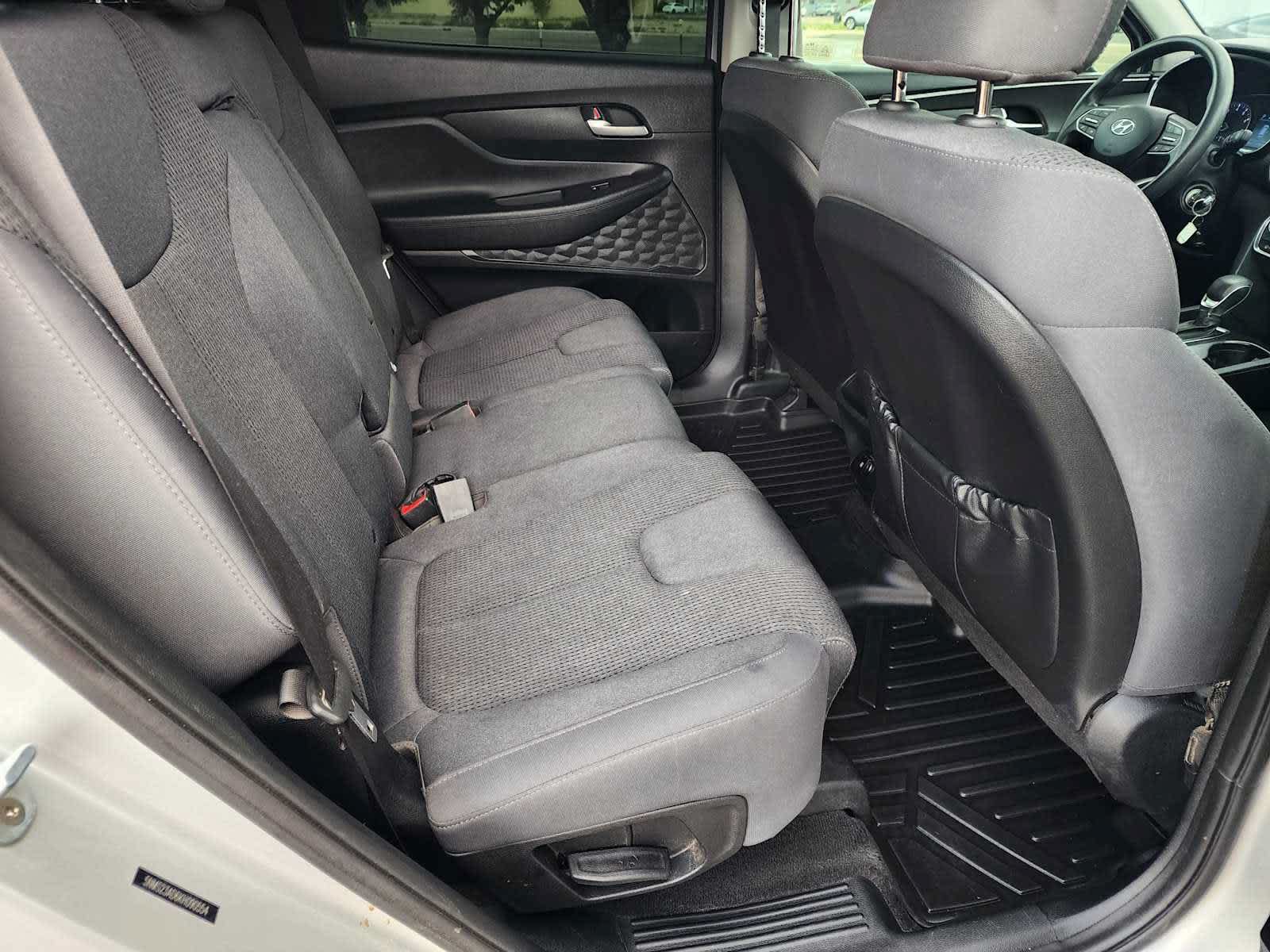 Used 2019 Hyundai Santa Fe SE FWD image 13