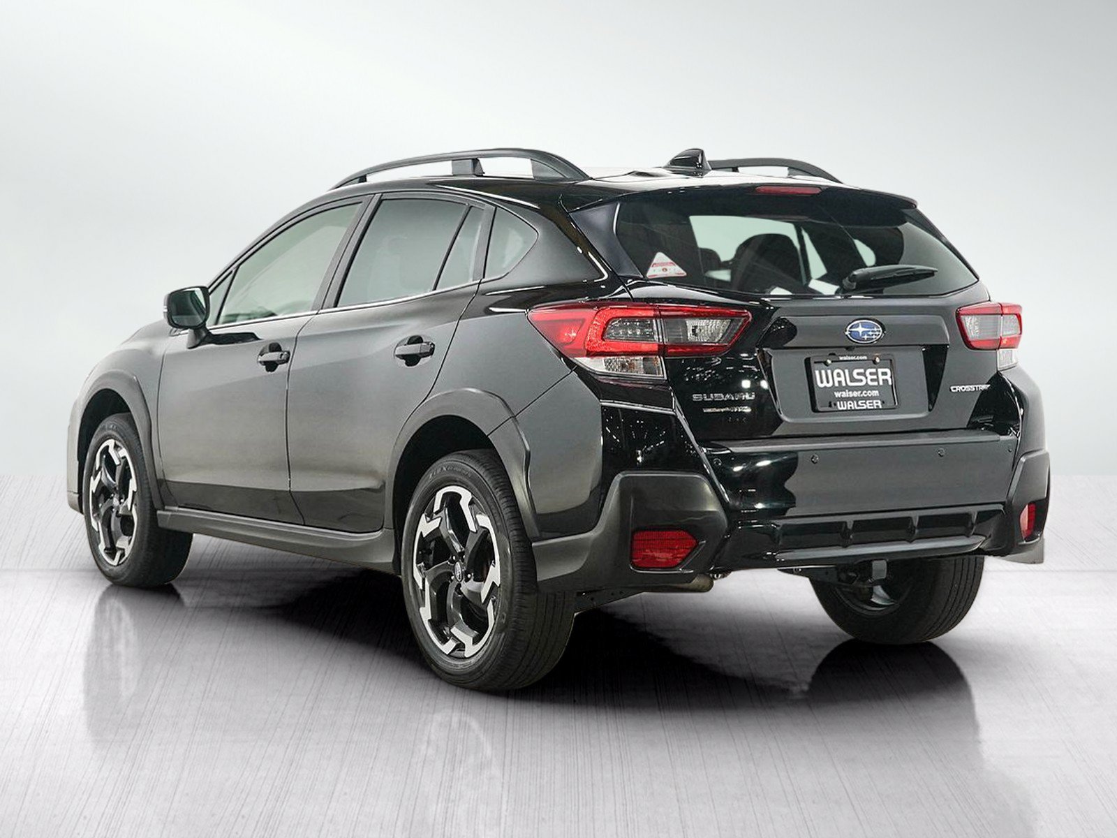Used 2023 Subaru Crosstrek 2.5i Limited AWD/4WD image 3