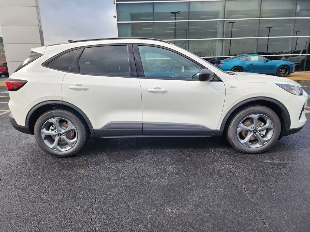 New 2026 Ford Escape ST-Line w/ Tech Pack #1 image 9