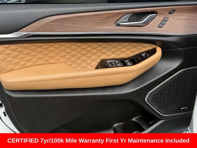 Used 2023 Jeep Grand Cherokee Summit AWD/4WD image 27