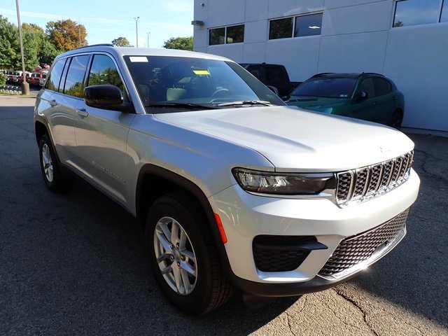 New 2025 Jeep Grand Cherokee Laredo X image 8