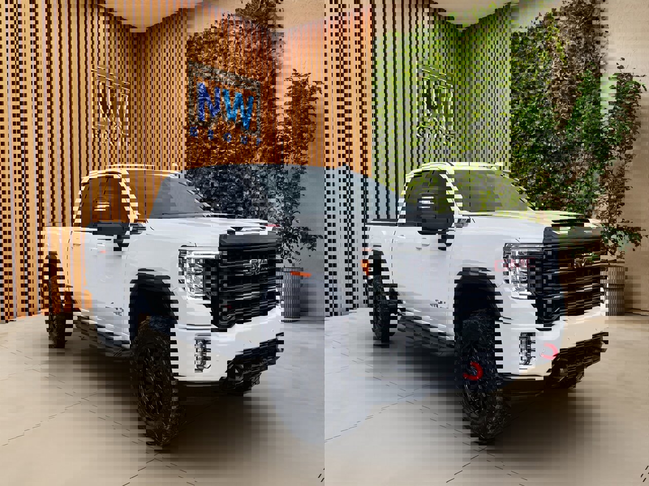 Used 2021 GMC Sierra 2500 AT4 w/ Gooseneck/5TH Wheel Package image 1